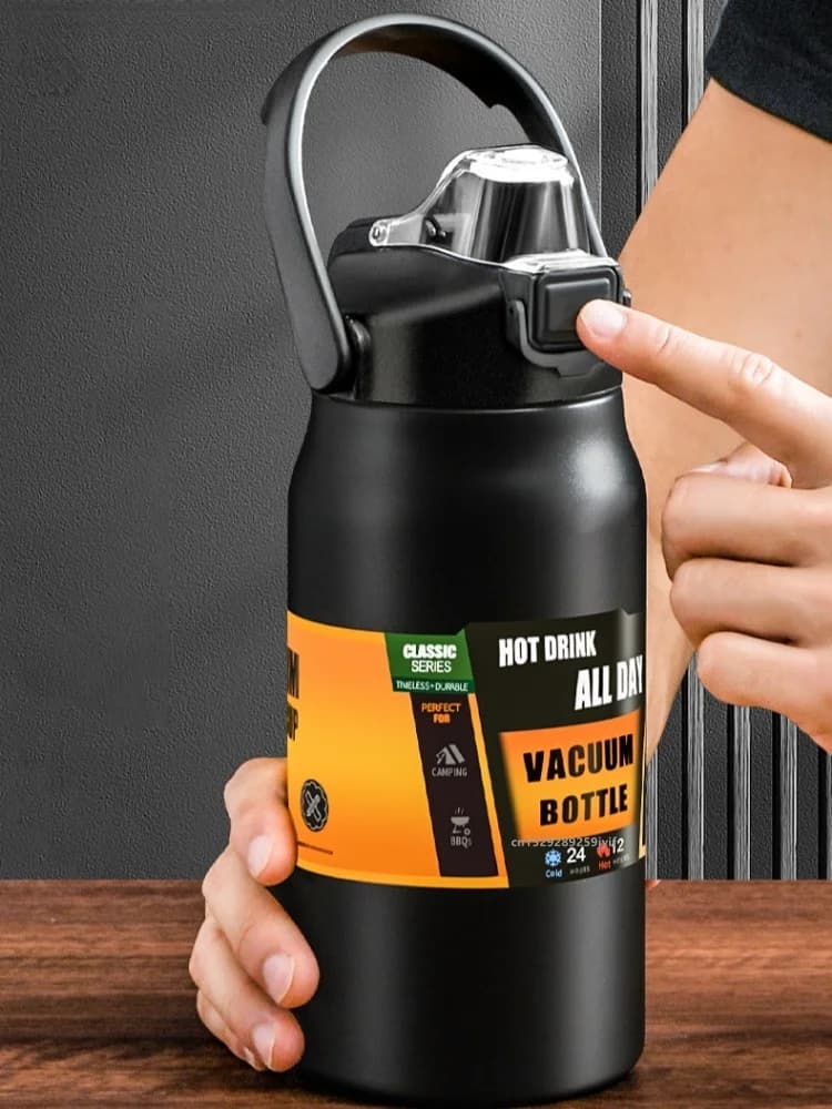 Große Sport-Thermosflasche mit Strohhalm 0.8-1.5L