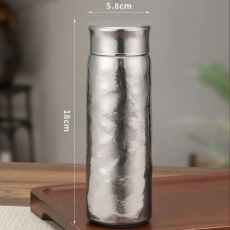 Reintitan-Thermos mit Filter