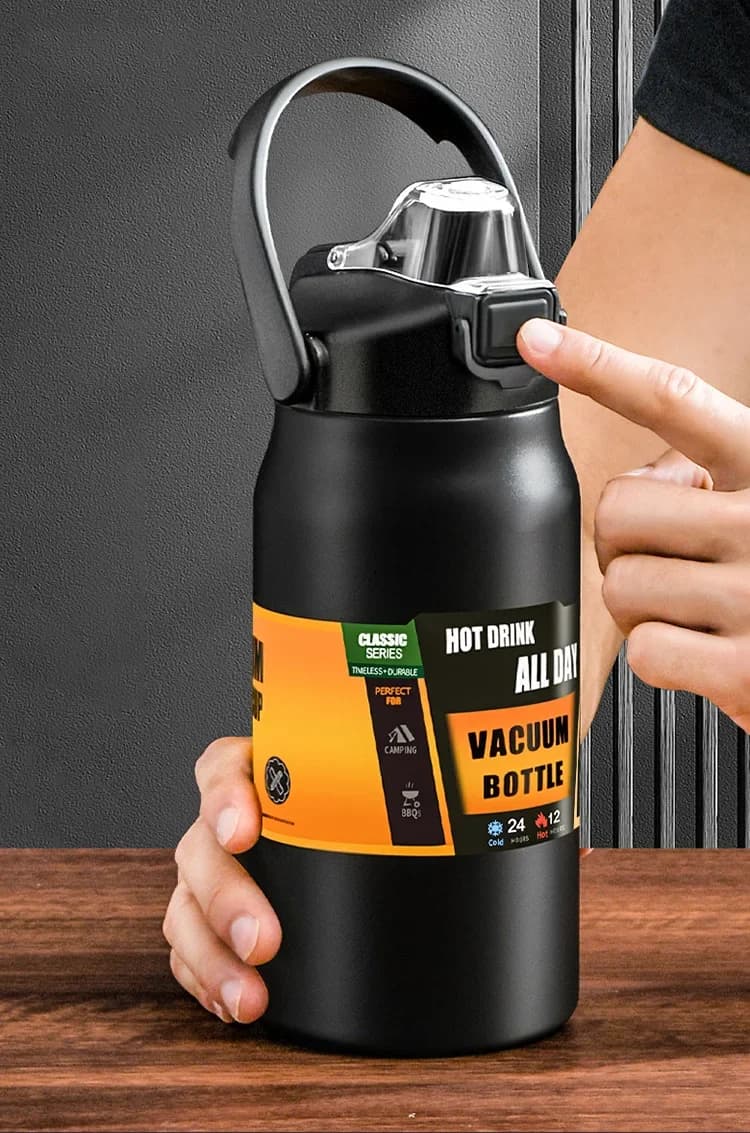 Outdoor-Thermosbecher mit Strohhalm 0.8-1.5L